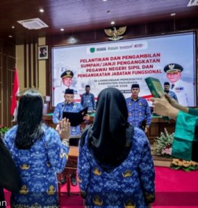 Bupati Pasuruan Lantik 117 CPNS Jadi PNS